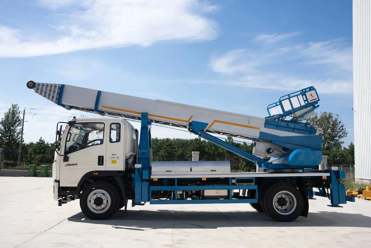 淮安洪泽云梯上料车租赁费用